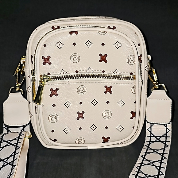 Cute mini shoulder/crossbody bag - Picture 3 of 4